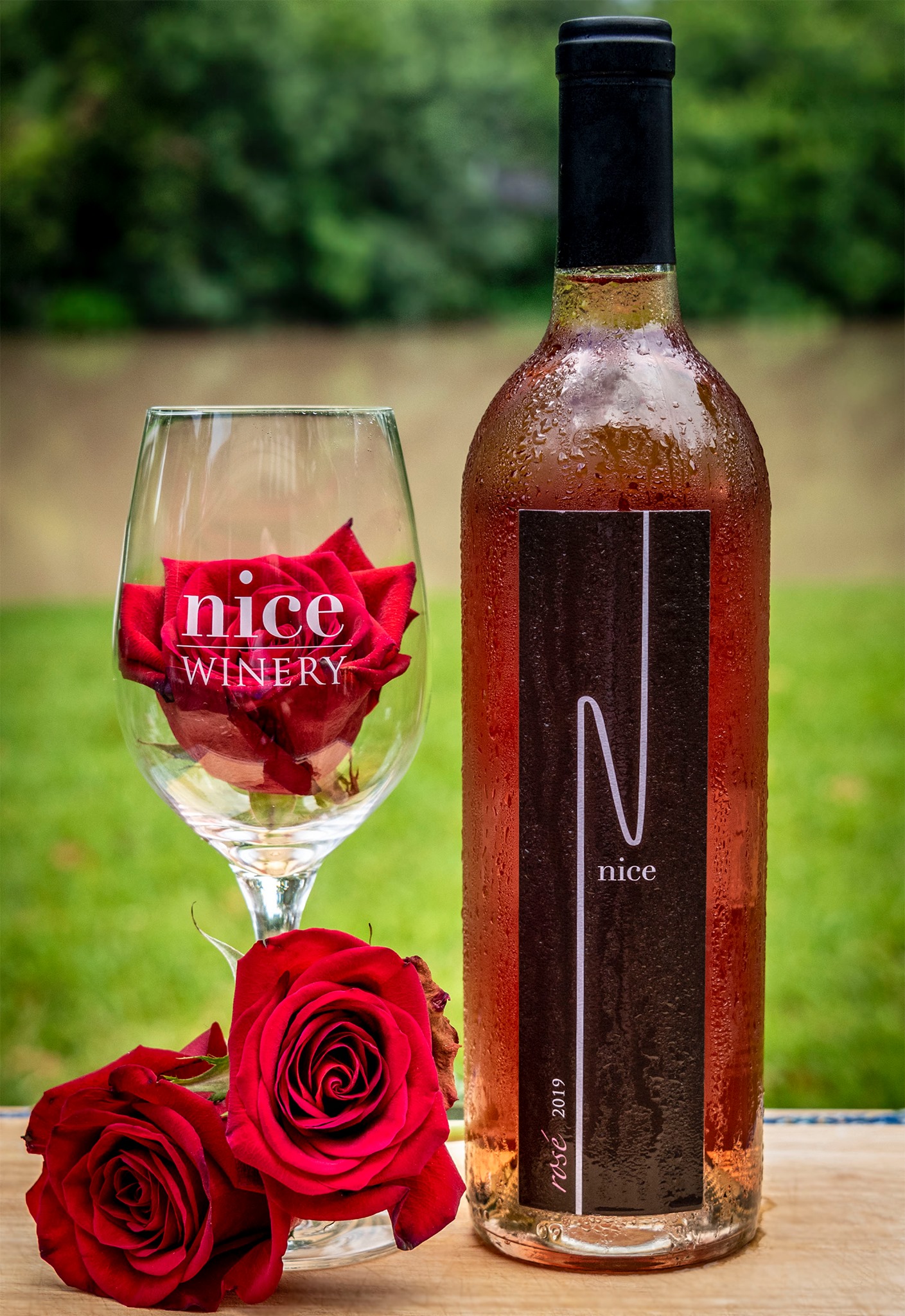 Nice Wine 2021 - Wine Glass and Rosé bottle